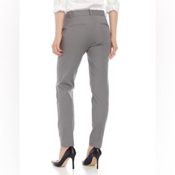 NWT Crown & Ivy Cary Bi Stretch Fly Front Pants Grey SHORT - Picture 2 of 8